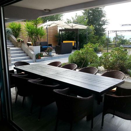 Apartment Nella קוסטרנה מראה חיצוני תמונה