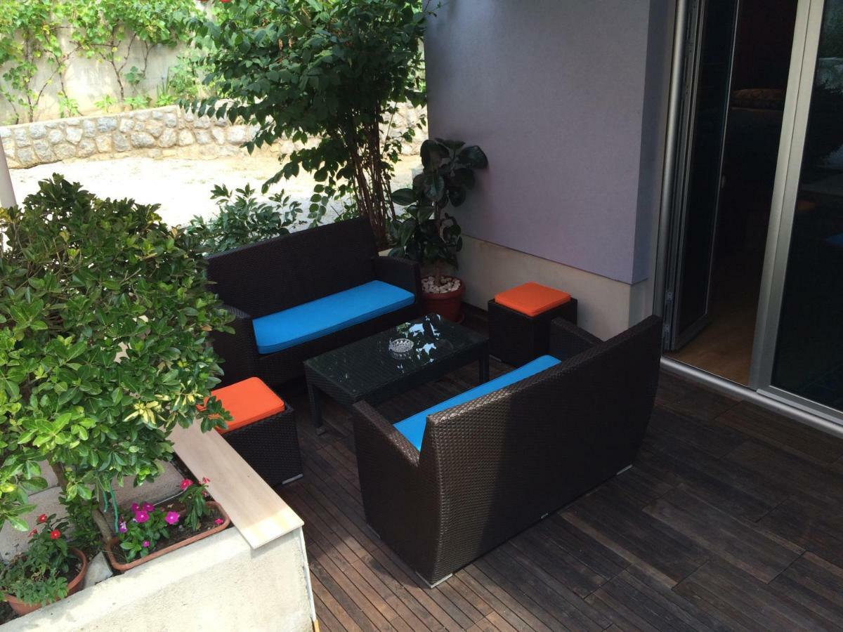 Apartment Nella קוסטרנה מראה חיצוני תמונה