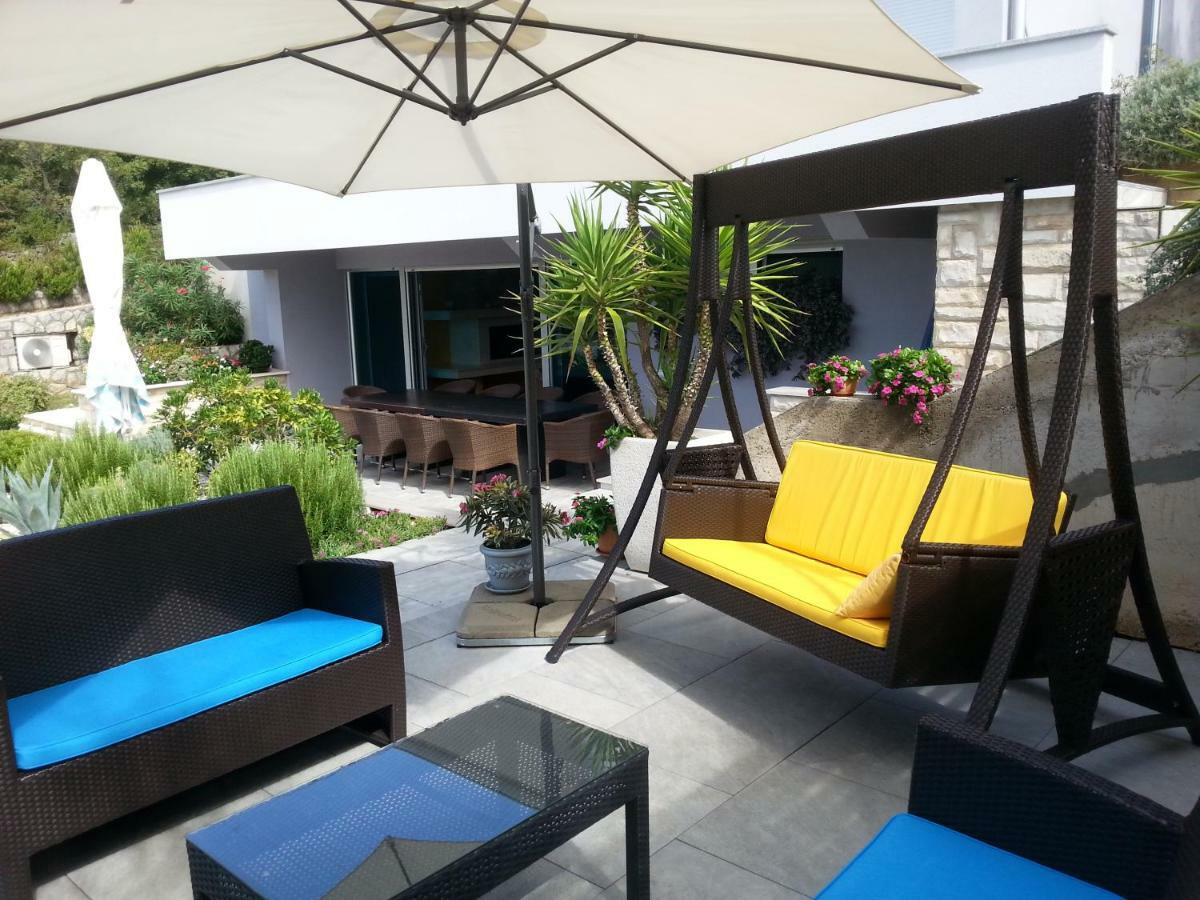 Apartment Nella קוסטרנה מראה חיצוני תמונה