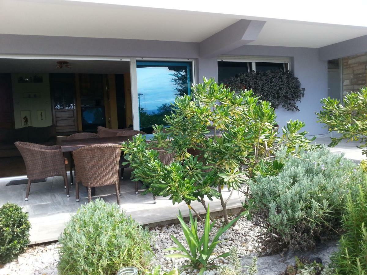 Apartment Nella קוסטרנה מראה חיצוני תמונה