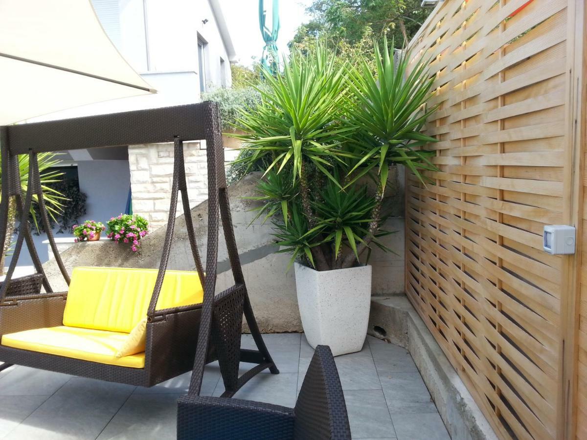 Apartment Nella קוסטרנה מראה חיצוני תמונה